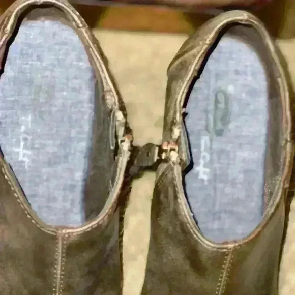 Brown booties - Picture 4 of 6